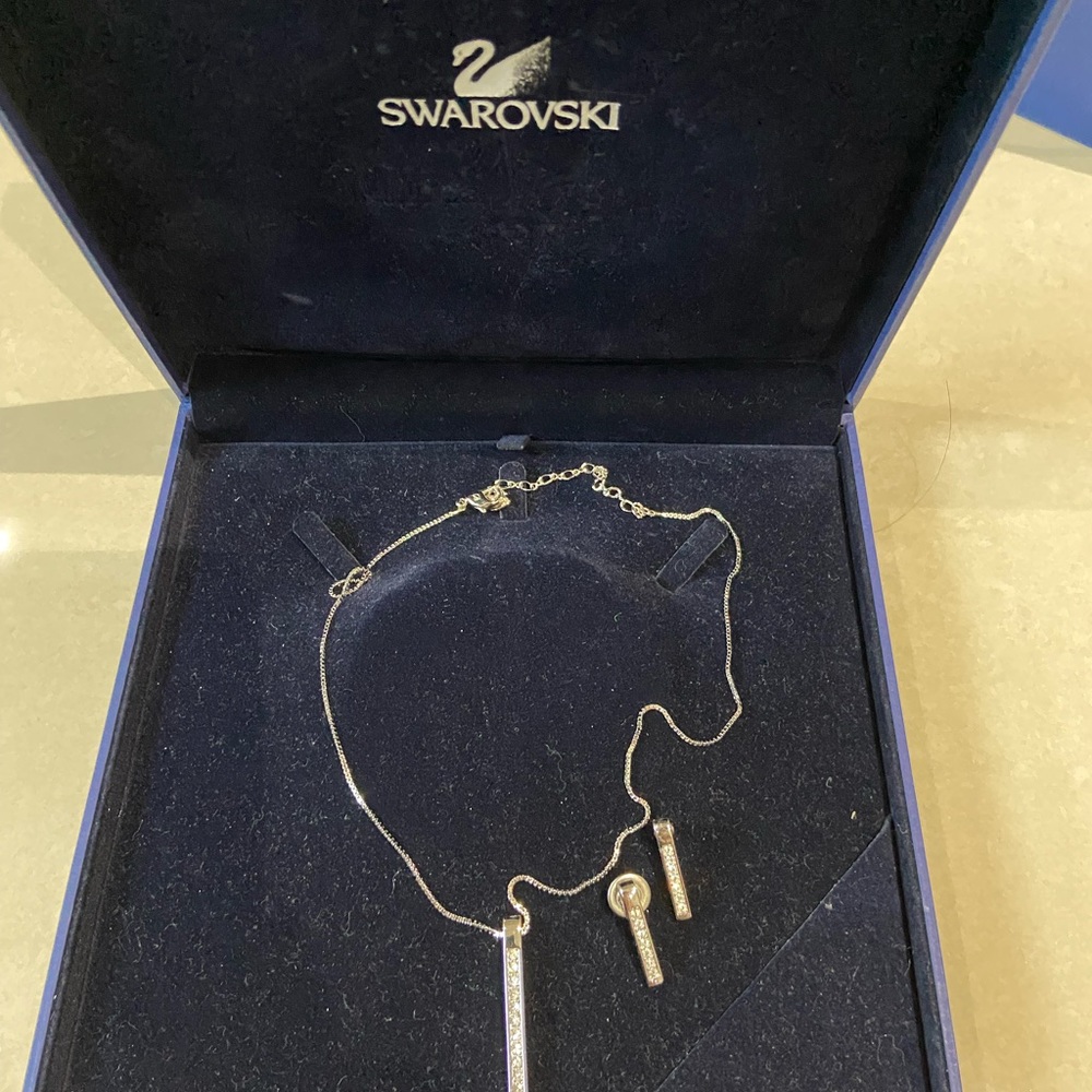 Swarovski earrings and necklace set
